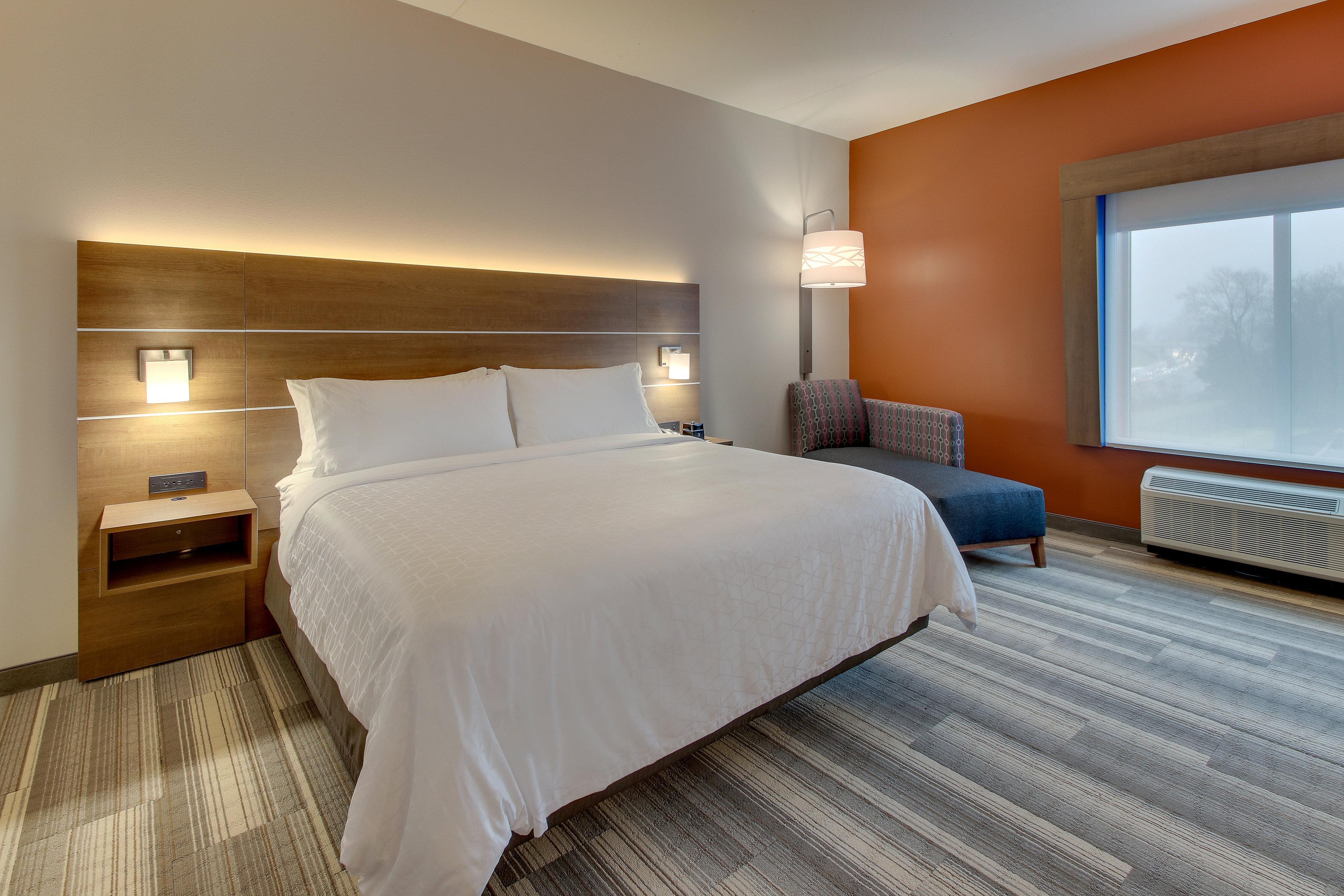 Holiday Inn Express & Suites - Nashville Metrocenter Downtown By Ihg Exterior photo