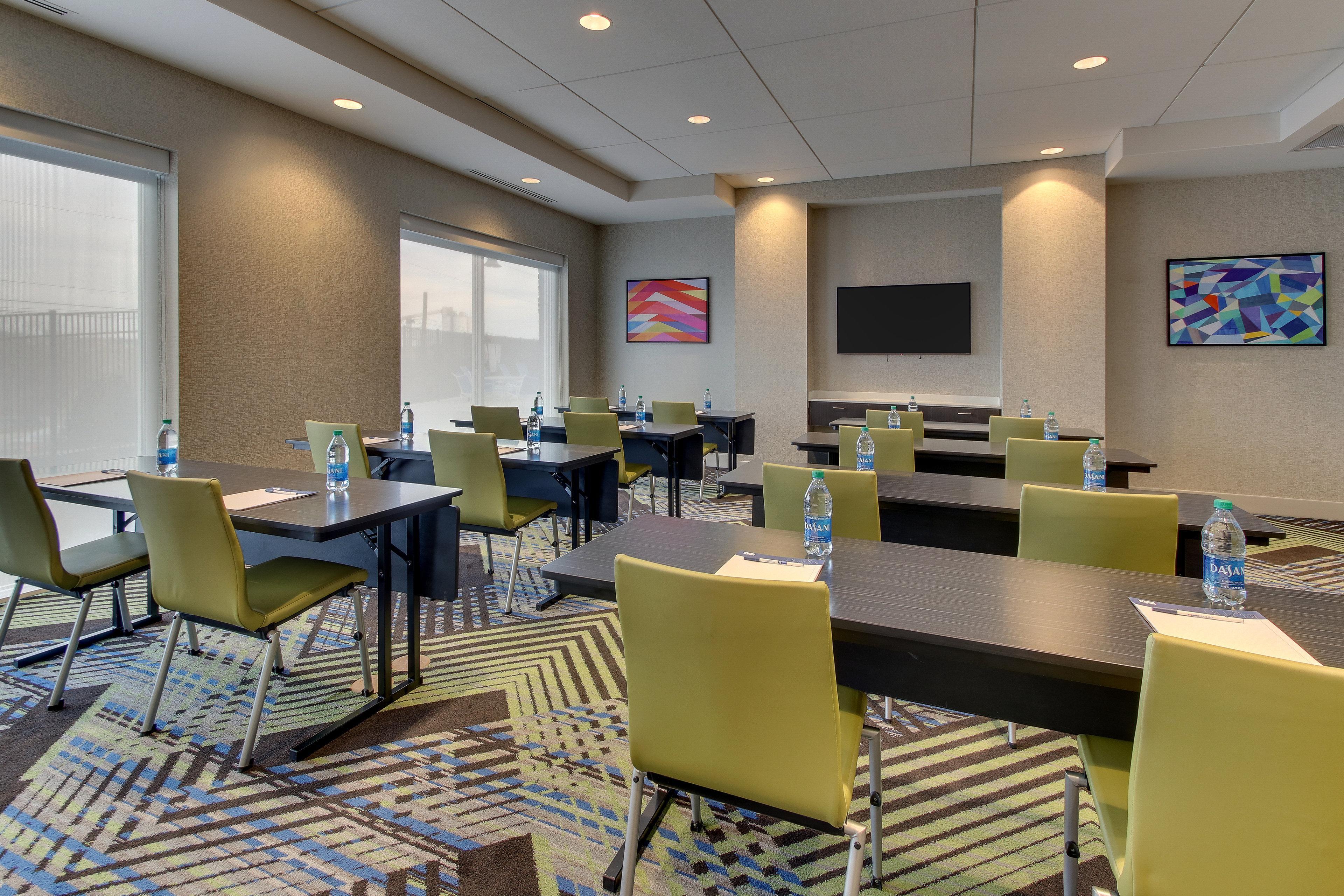 Holiday Inn Express & Suites - Nashville Metrocenter Downtown By Ihg Exterior photo
